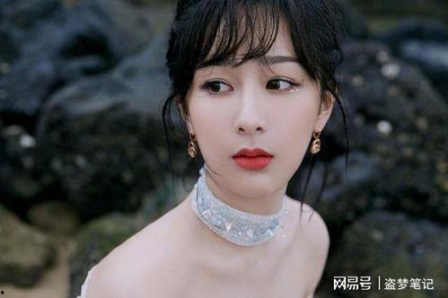 杨紫七夕最新爆料消息,甜蜜瞬间曝光,粉丝心动不已 第2张 杨紫七夕最新爆料消息,甜蜜瞬间曝光,粉丝心动不已 第2张